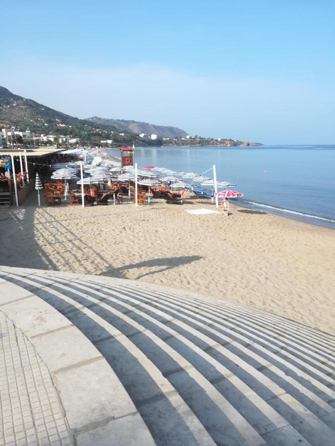 Dea Beach Чефалу Экстерьер фото